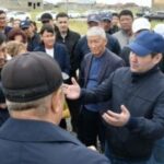 Шымкент: Қала әкімі «Нұршуақ» шағынауданына барды